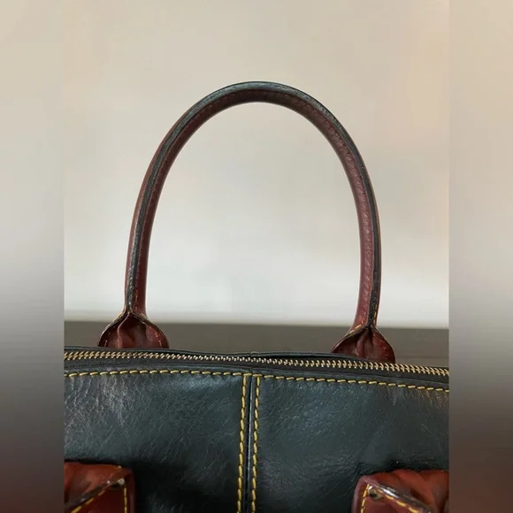 Vintage Dooney and Bourke Mini Satchel J0930427 - Picture 9 of 15